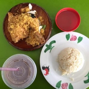 Arifin Ayam Penyet Sarang Lebah