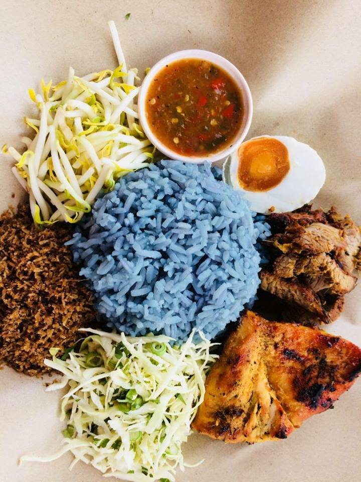 J & J Nasi Kerabu Aye Bakar