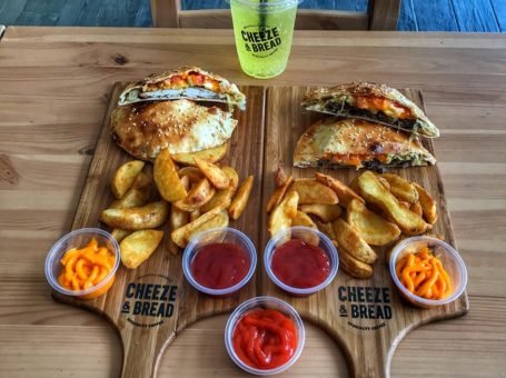 Cheeze & Bread